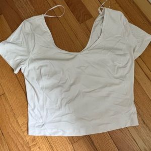 NWOT Lululmeon aign t shirt